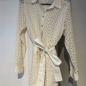 Zara White Eyelet Lace Button-Up Shirt/dress